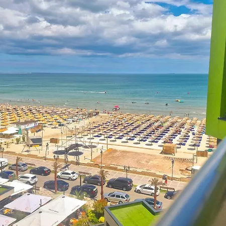 Seaview 3 Beach Pool Spa Mamaia Nord Apartment *